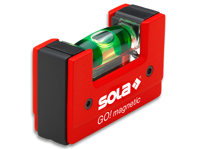 SOLA Уровень 68 мм 1 глазок пластм. GO! magnetik CLIP! Магнитный (01621101)