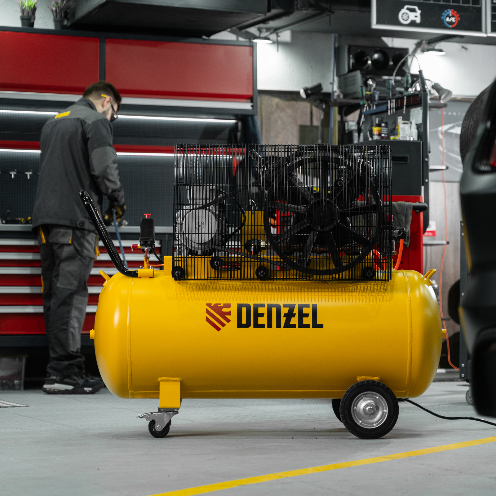 DENZEL Компрессор воздушный  рем. привод BCV 4000-T/200, 4,0 кВт, 200 литров, 690 л/мин(58120)
