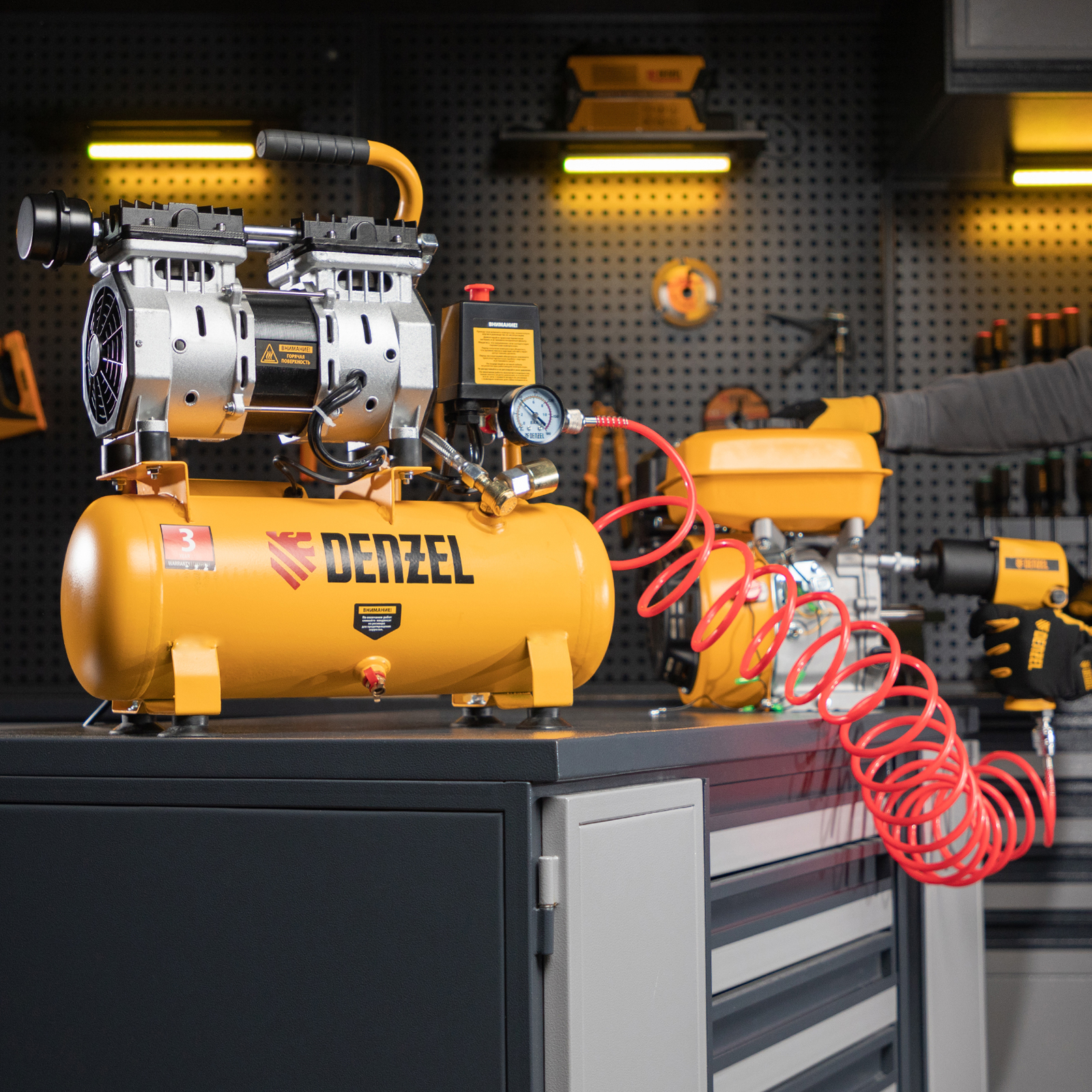 DENZEL Компрессор DLS650/10 безмаслянный малошумный(58021)